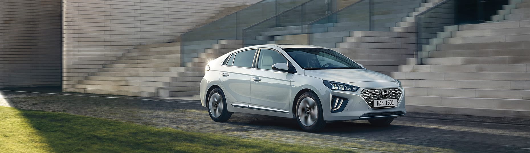 Hyundai IONIQ Hybrid