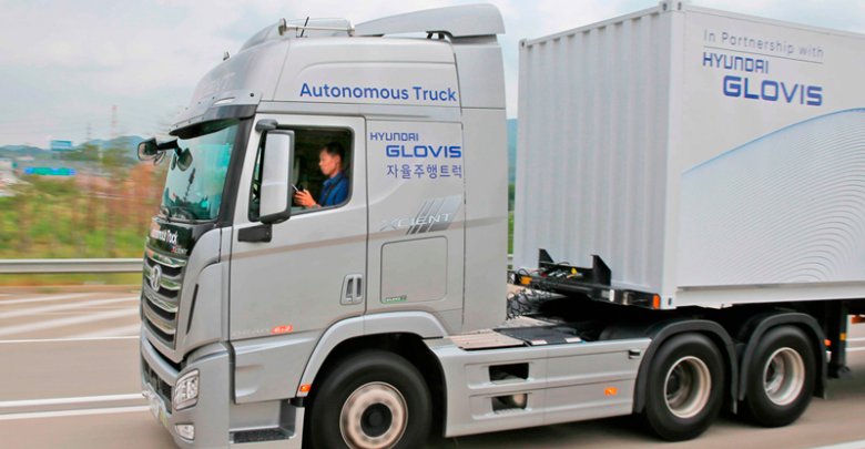 Hyundai Motor Company realizó el primer viaje con un camión autónomo